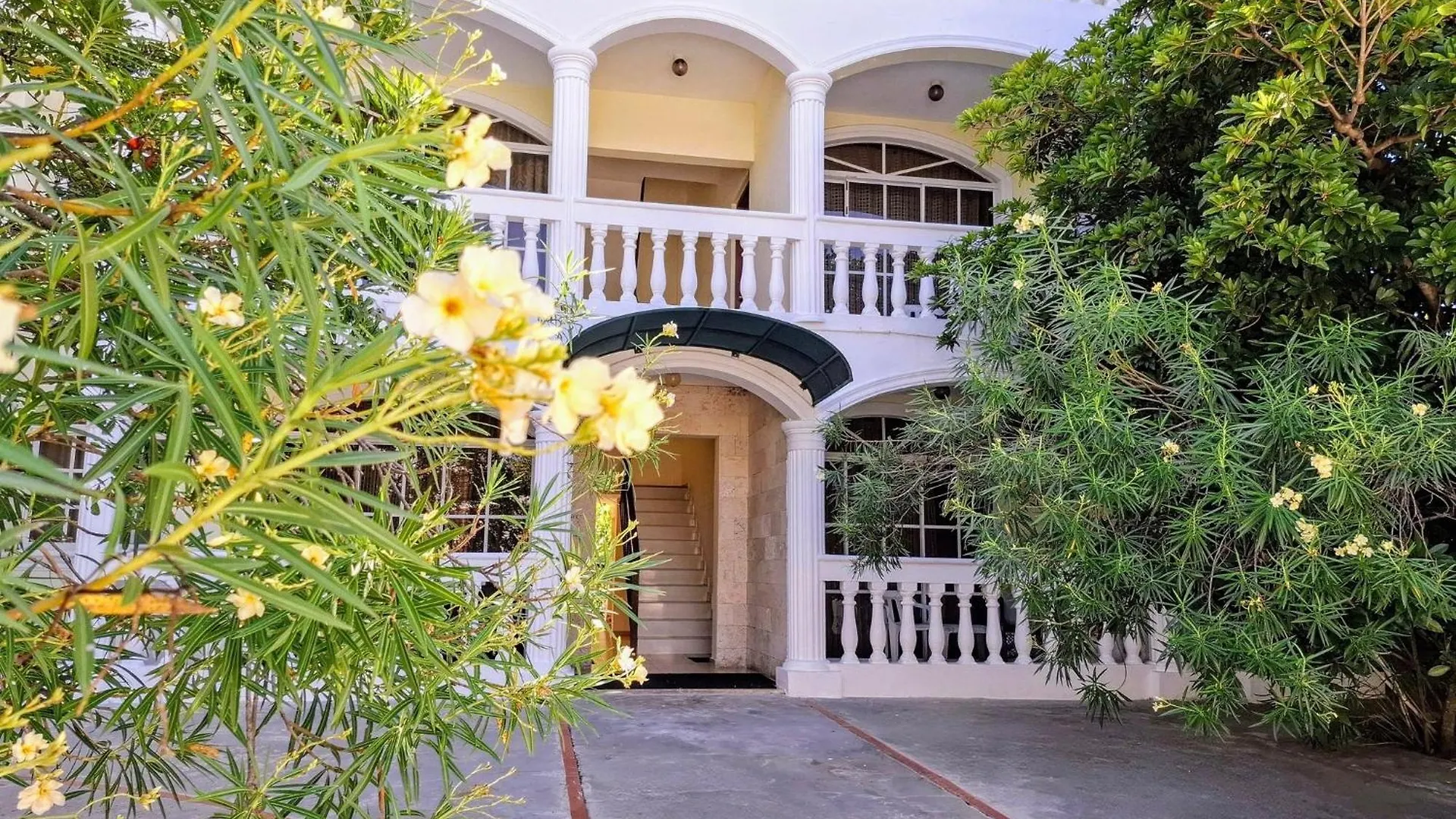 Beach Apartment With Pool - Costambar Las Flores 도미니카 공화국